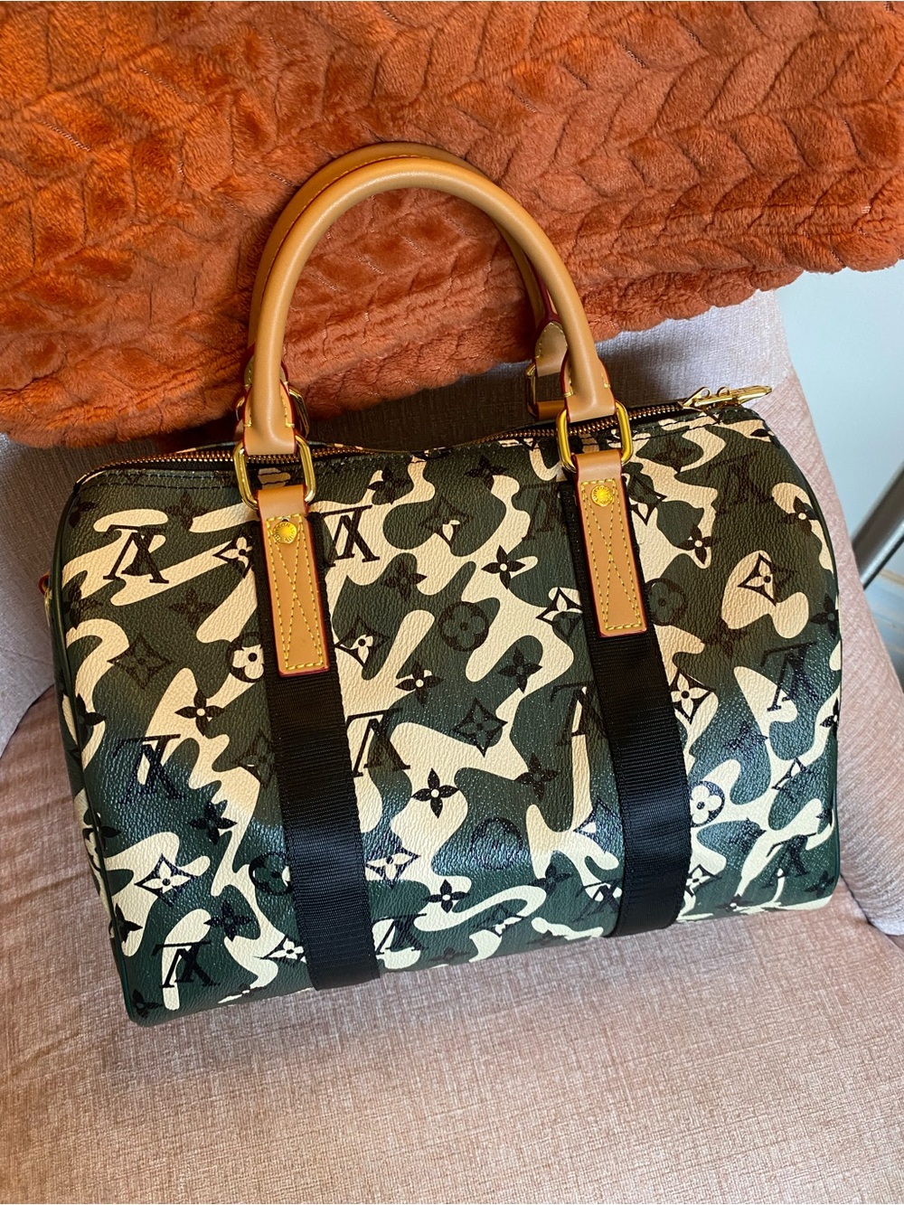 SHOULDER BAG - Picture 3 of 16